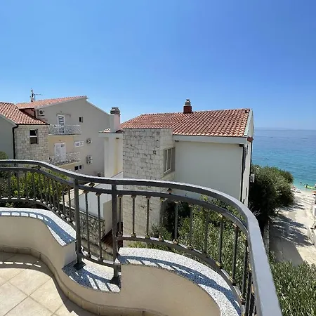 Διαμέρισμα Arina - 20 M From Beach,
