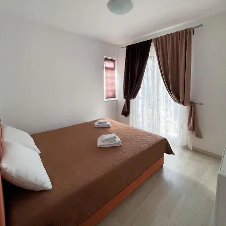 Apartment Arina Tucepi