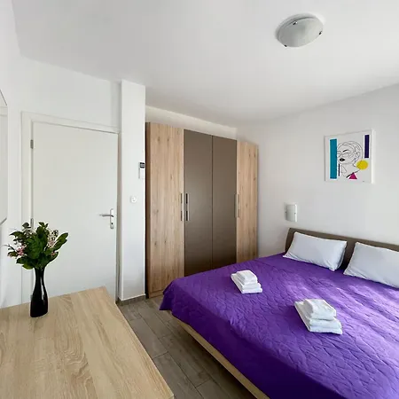 Arina - 20 M From Beach, *