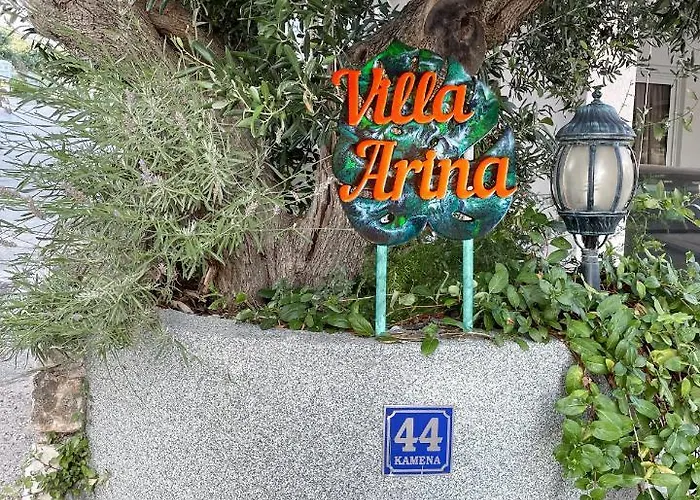 Arina *